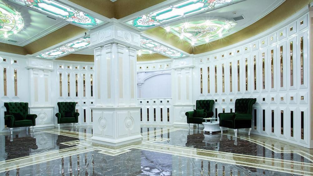 فندق Emerald باكو