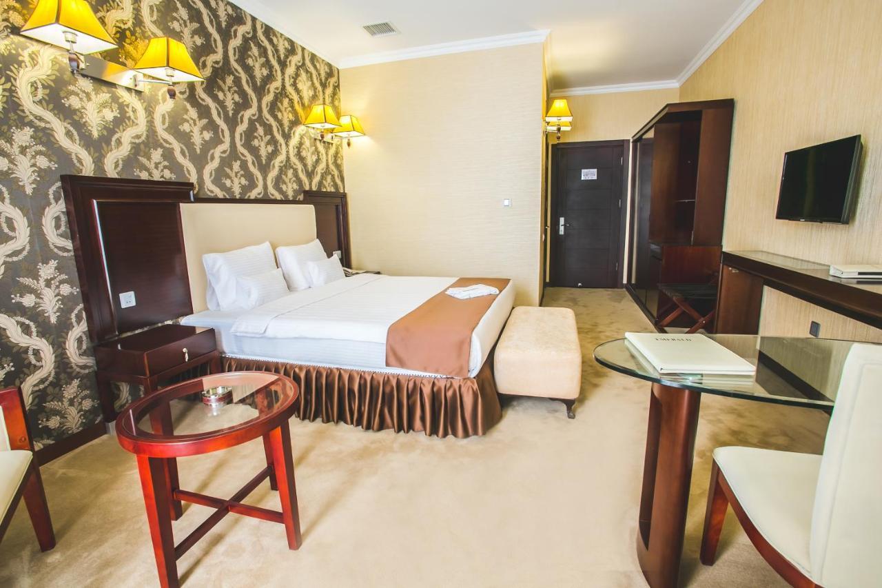 Emerald Hotel